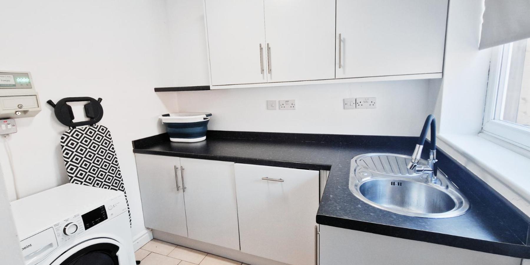 Single Room In Modern House Near Nottingham Dış mekan fotoğraf