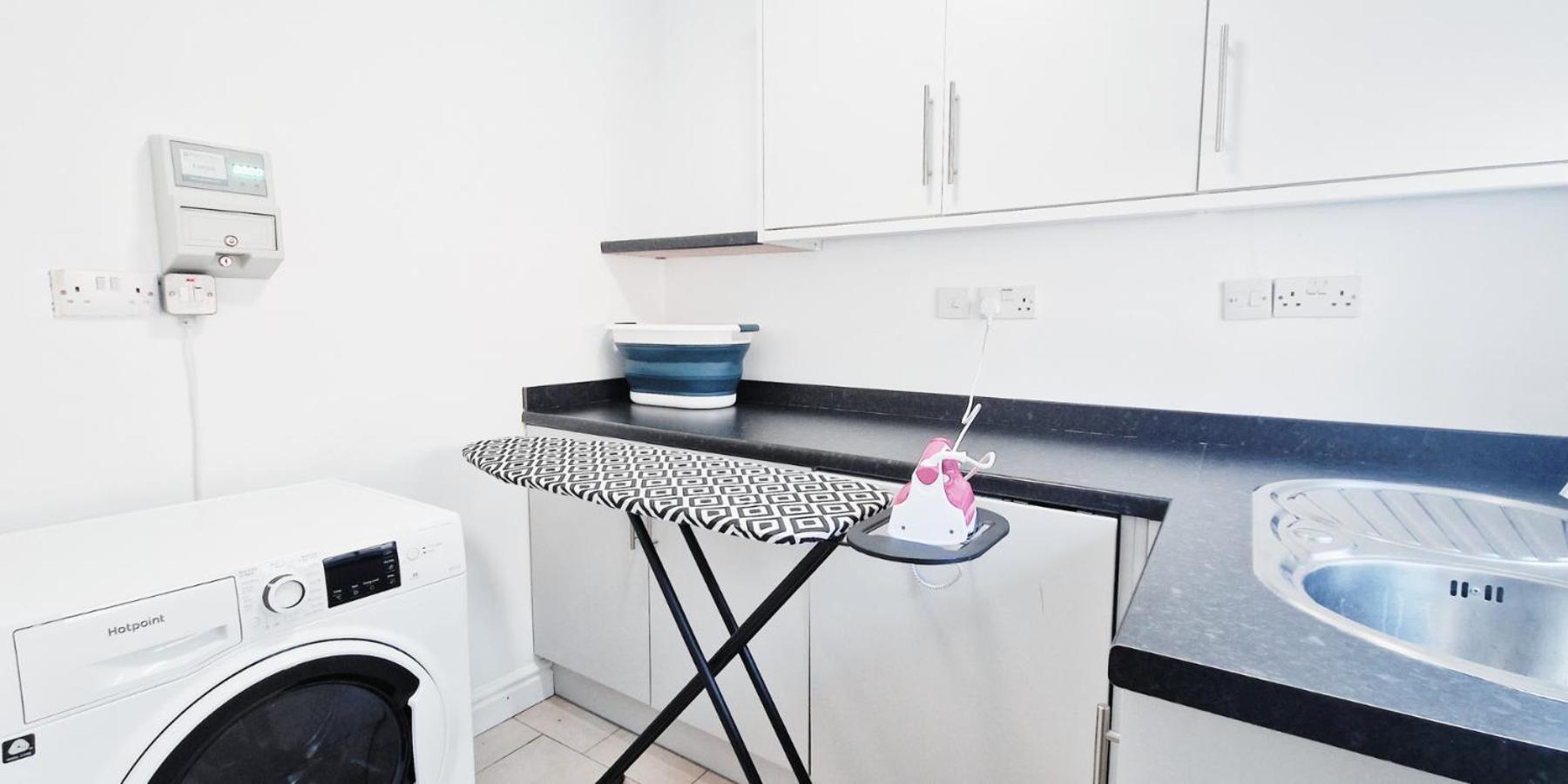 Single Room In Modern House Near Nottingham Dış mekan fotoğraf