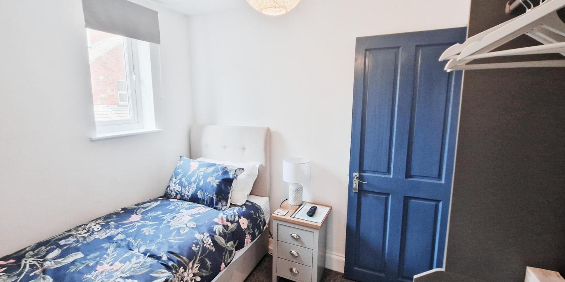 Single Room In Modern House Near Nottingham Dış mekan fotoğraf