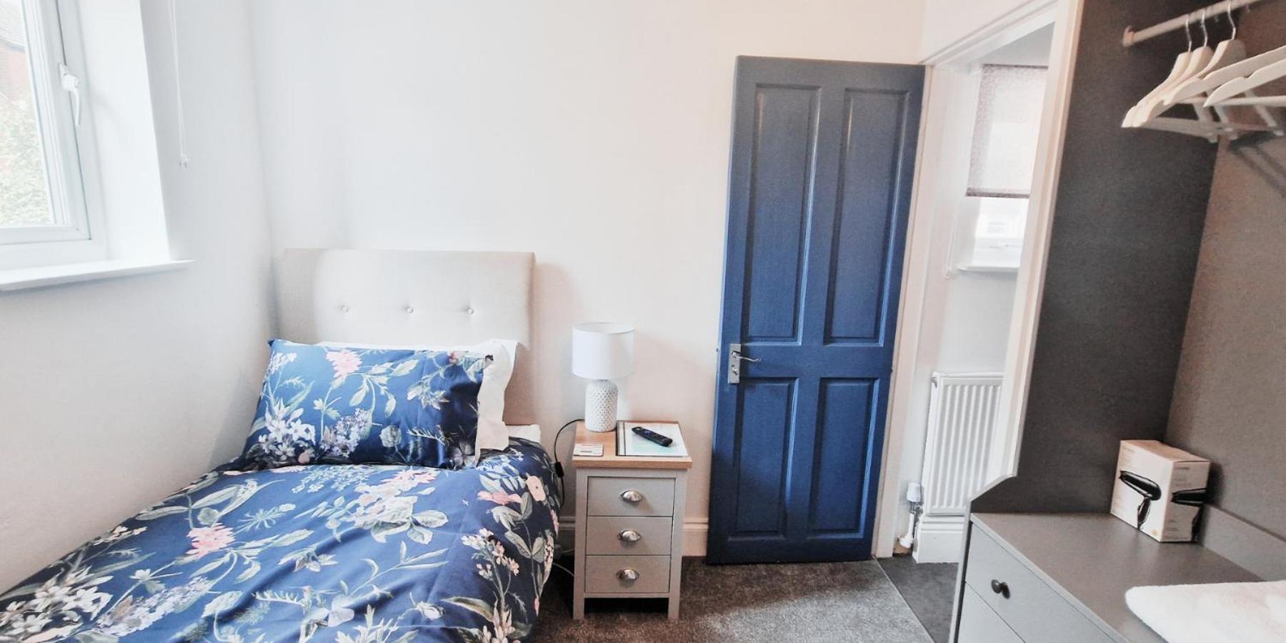 Single Room In Modern House Near Nottingham Dış mekan fotoğraf